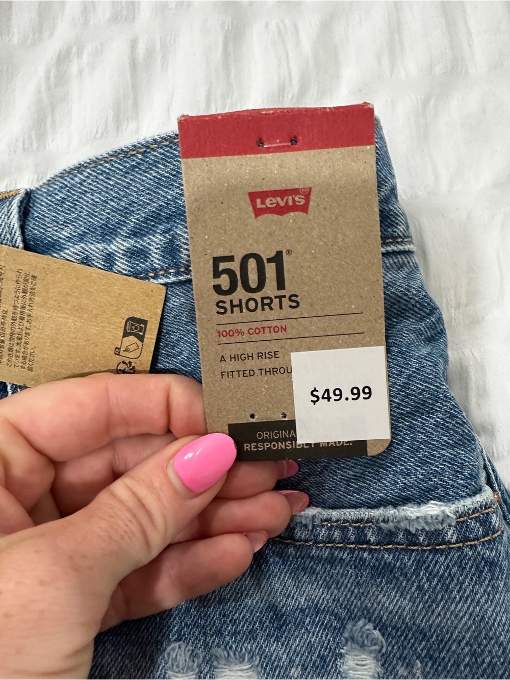 NWT Levi’s 501 Shorts Women’s size 34 Medium Wash 100% Cotton - Picture 4 of 6